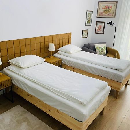 Margaret Boulevard Apartment - With Balcony 布达佩斯 外观 照片