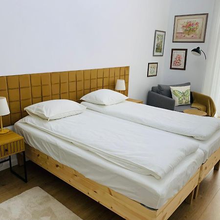 Margaret Boulevard Apartment - With Balcony 布达佩斯 外观 照片